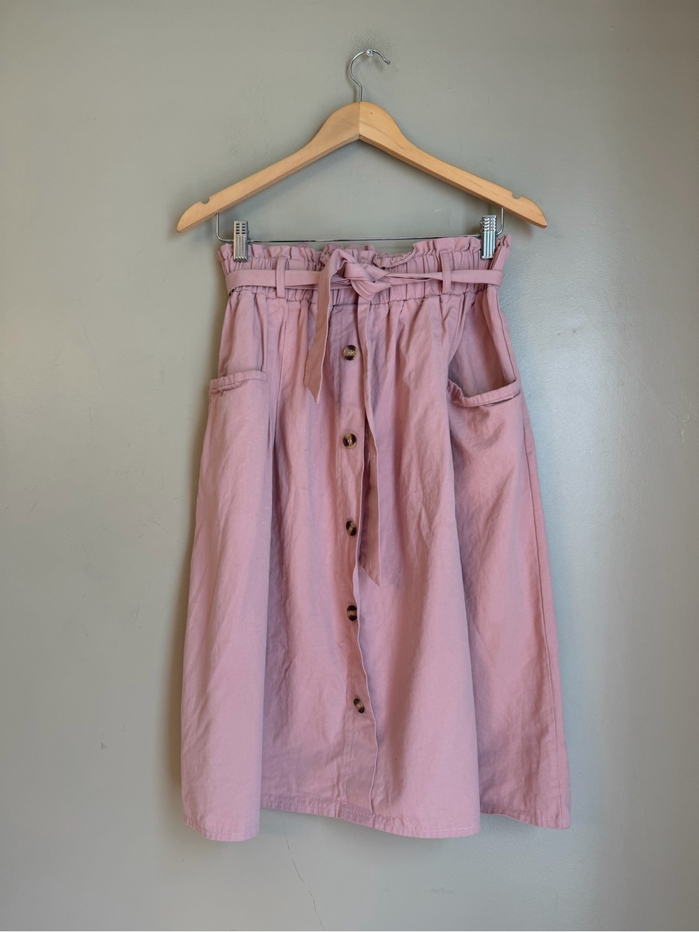 Sadie & Love Dusty Pink Button Front A-Line Skirt Elastic Waist Pockets Buttons